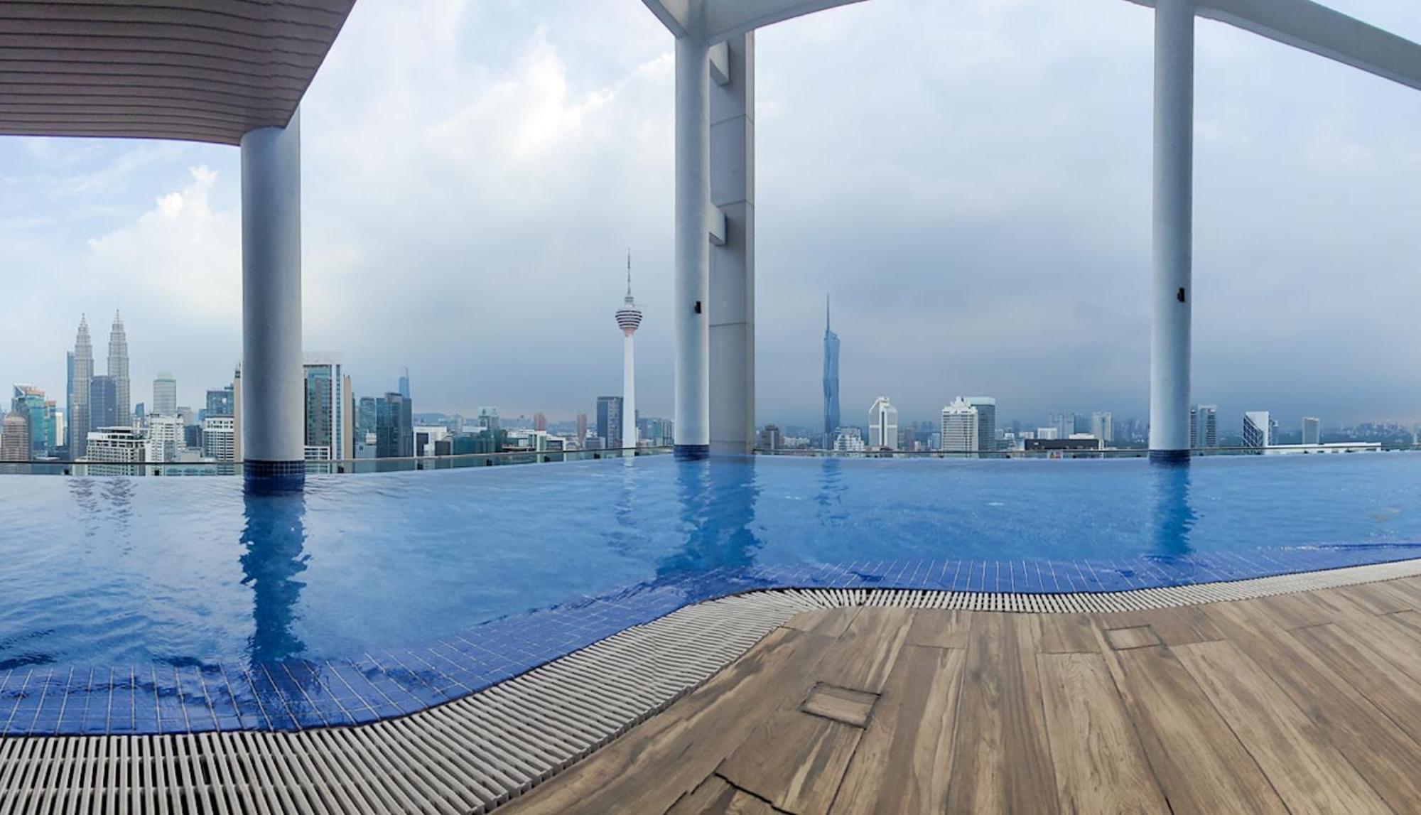 Ferienwohnung C14B Modern Infinity Pool Klcc Balcony View Kuala Lumpur Exterior foto